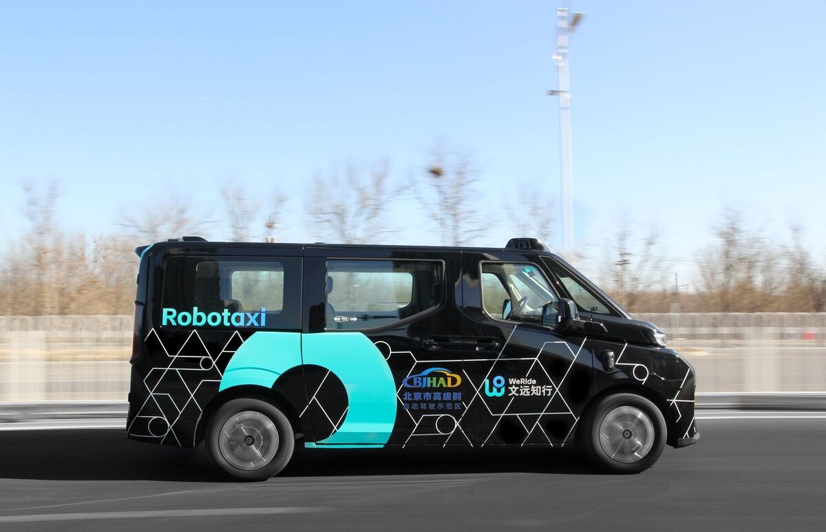 WeRide Vows to Boost Spending to Bring Robotaxis to the World