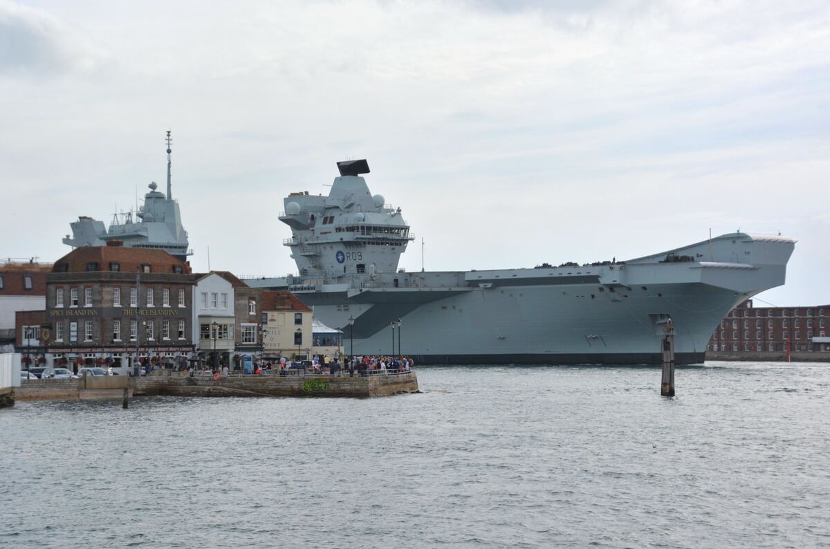 £3 Billion Aircraft Carrier HMS Prince of Wales Suffers New Fault