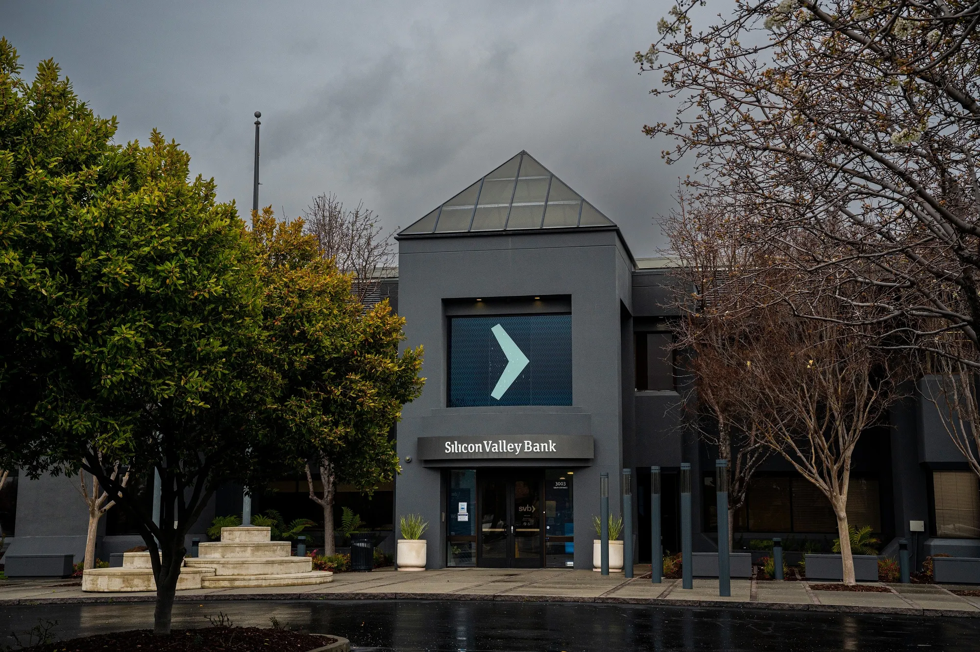 Silicon Valley Bank headquarters in Santa Clara, California, US, on Thursday, March 9, 2023. SVB Financial Group bonds are plunging alongside its shares after the company moved to shore up capital after losses on its securities portfolio and a slowdown in funding.