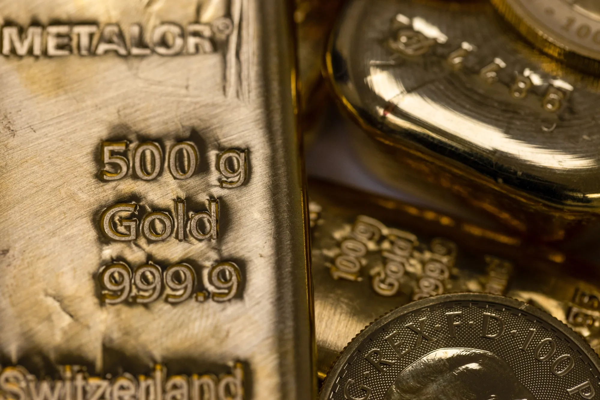 Spot gold was little changed at $2,637.32 an ounce as of 8:17 a.m. in Singapore.&nbsp;