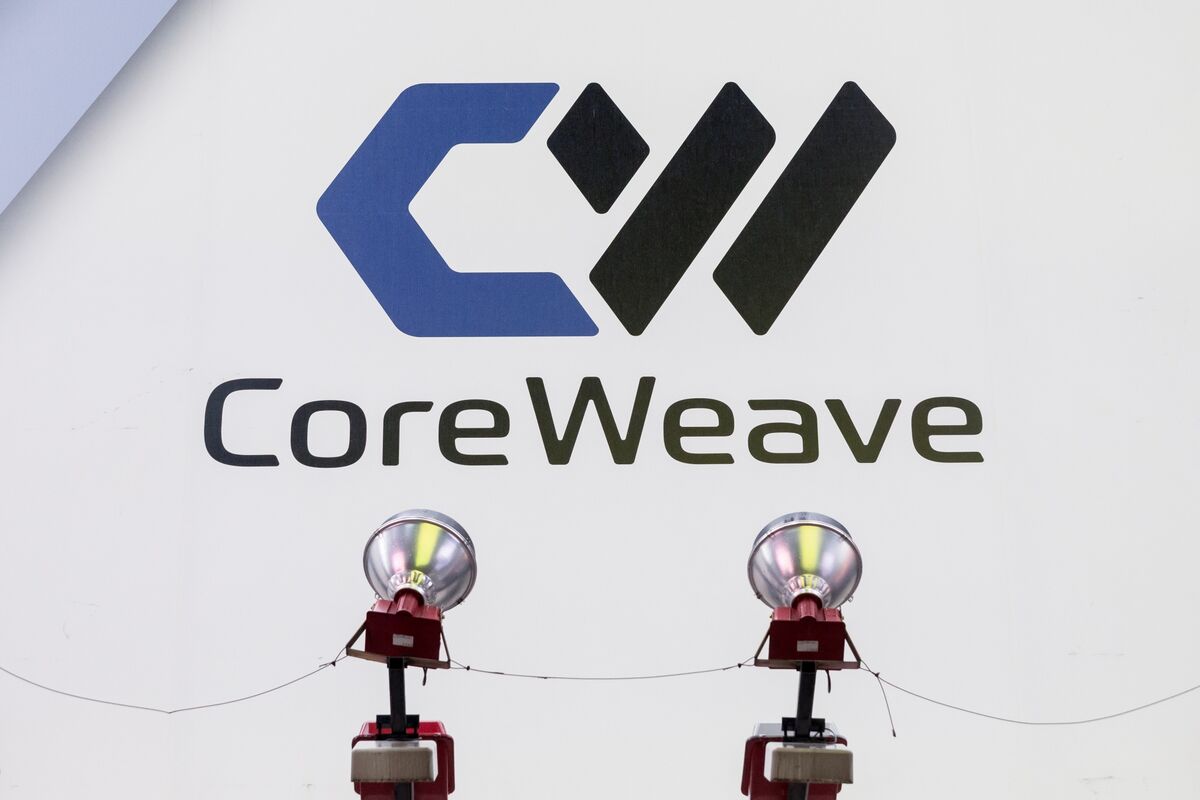 CoreWeave Junk Bonds Slide Further as Investors Question AI Boom - Bloomberg.com