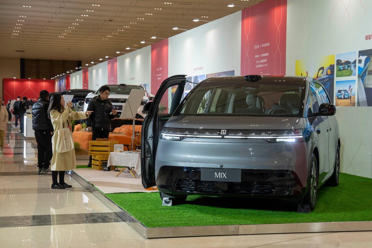 Geely Submits Bid to Take US-Listed EV Brand Zeekr Private