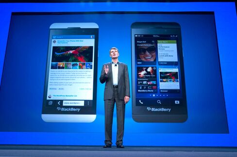 BlackBerry Gains as CEO Heins Sees Q10 Sales in Tens of Millions