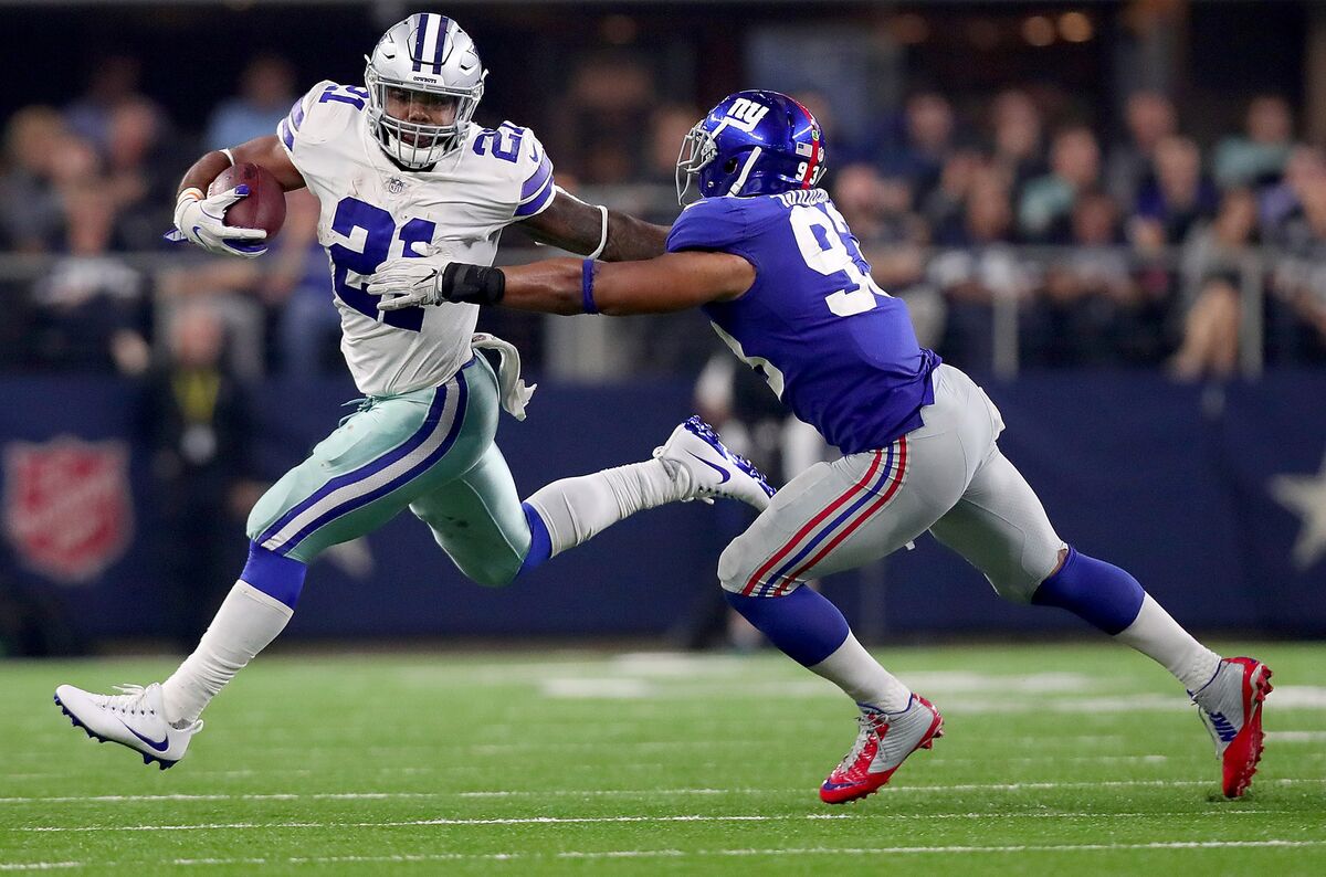 Cowboys' Elliott Runs 21 Miles an Hour, But Who Owns That Data