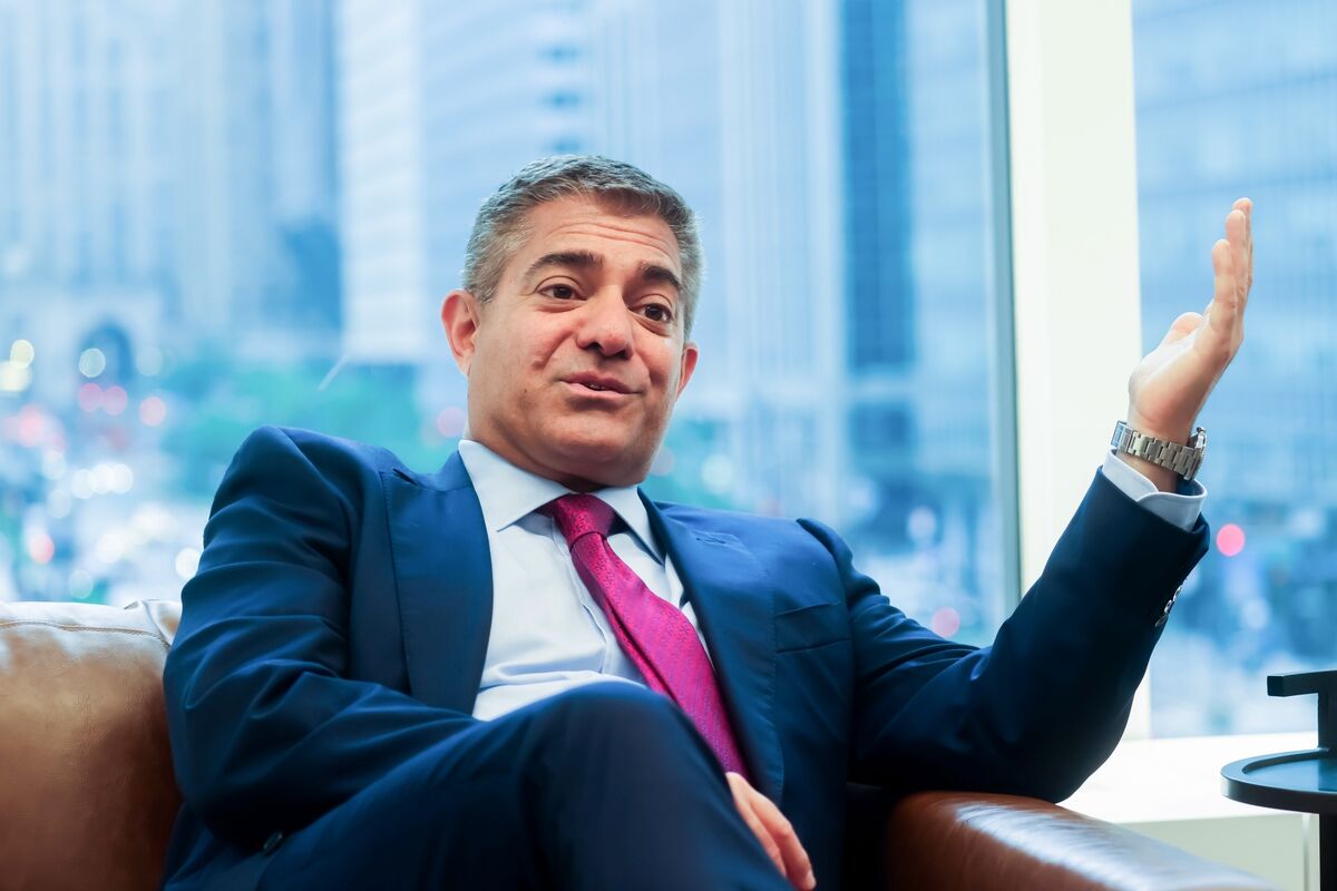 Moelis CEO Mahmoodzadegan Pledges to Push 'Hazing' Out of Banking