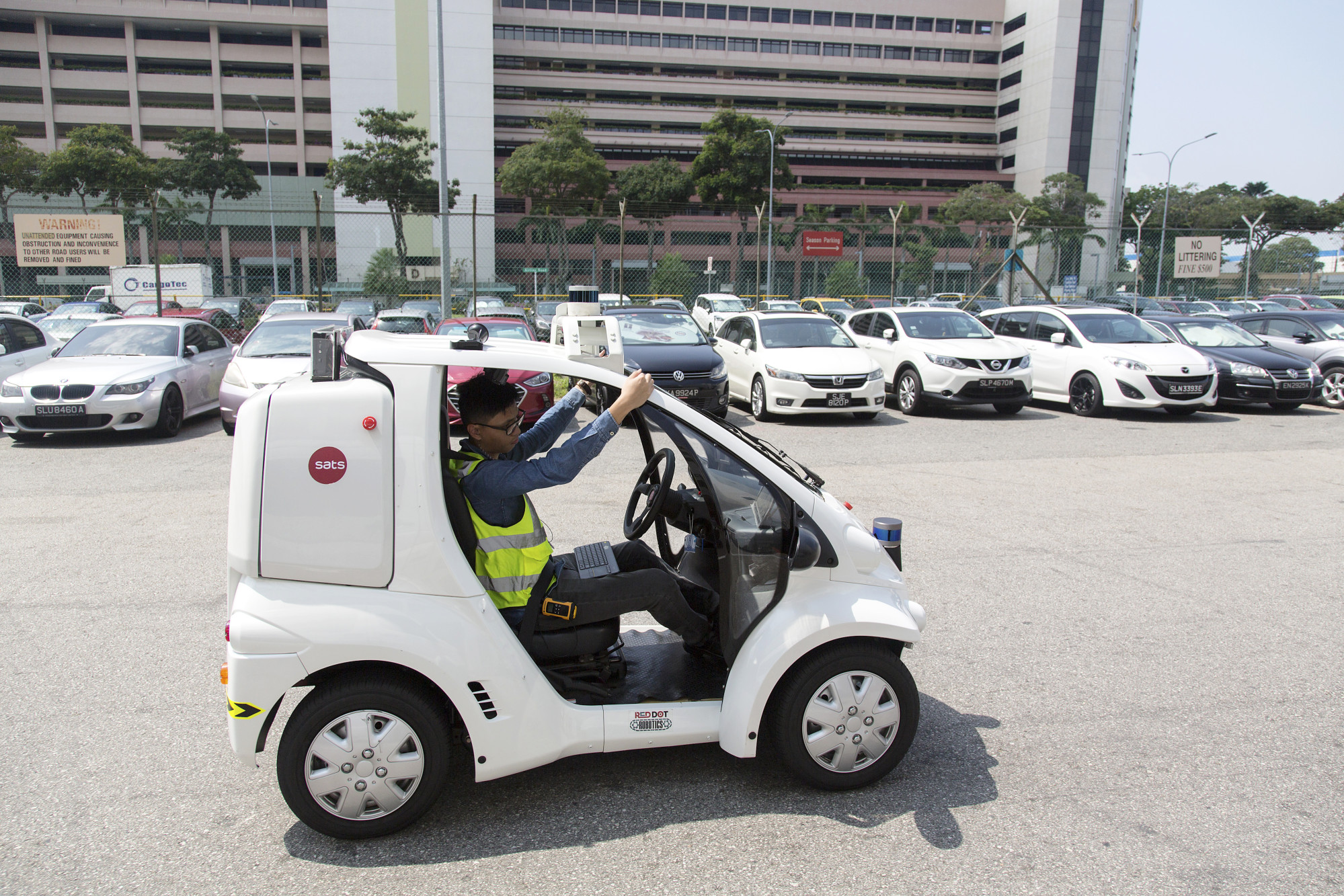 Singapore Aims to Be Asia's Busiest International Airport - Bloomberg