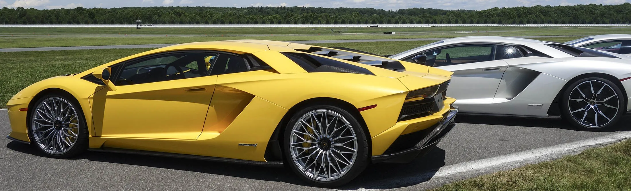 1513201588_lede-2018-lamborghini-aventador-s-01