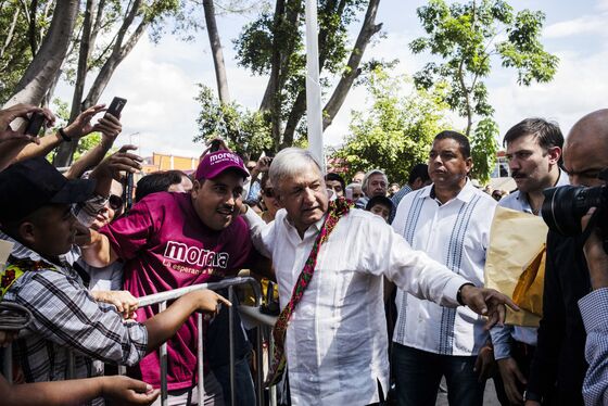 Caravan Confronts Mexican President-Elect With Immediate Crisis