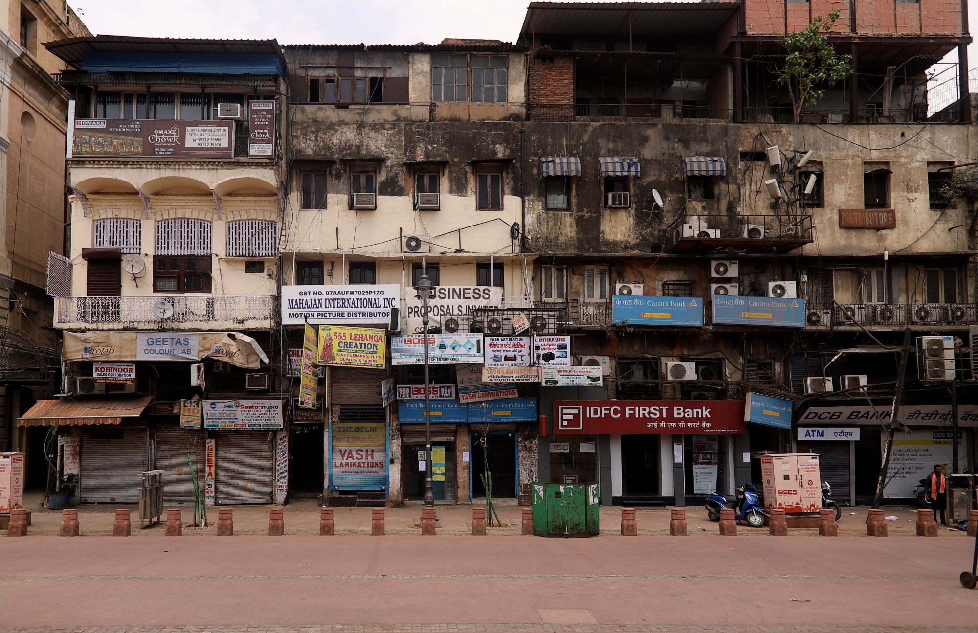Stores are closed during a lockdown in New Delhi on April 23.