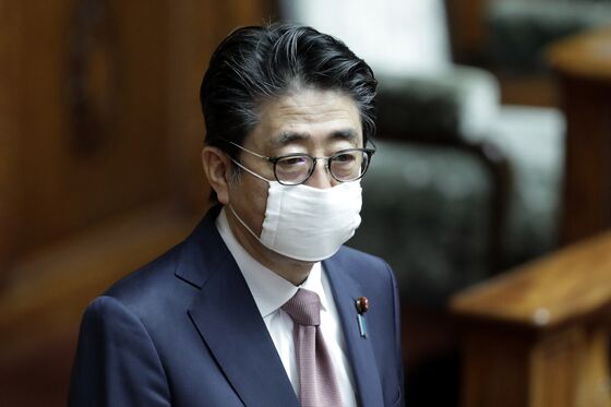 Japan’s Recession Fears Deepen With Half Economy in Emergency