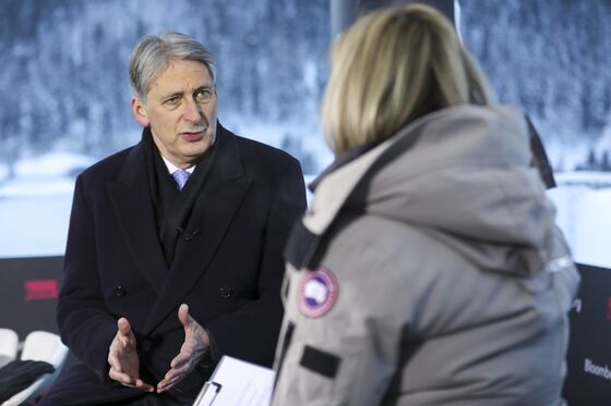 Next BOE Governor Could Be Another Foreigner, Hammond Says