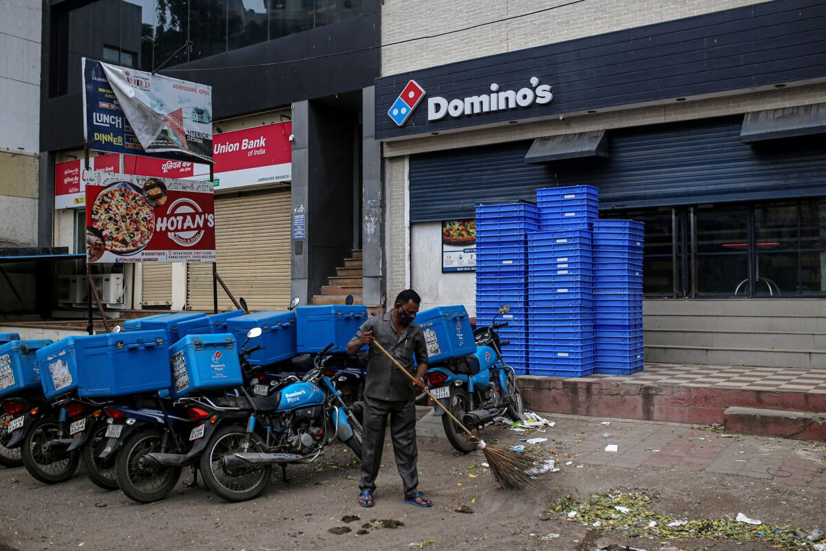Boycott Pizza Hut, Domino’s Trend in India Social Media After Posts on