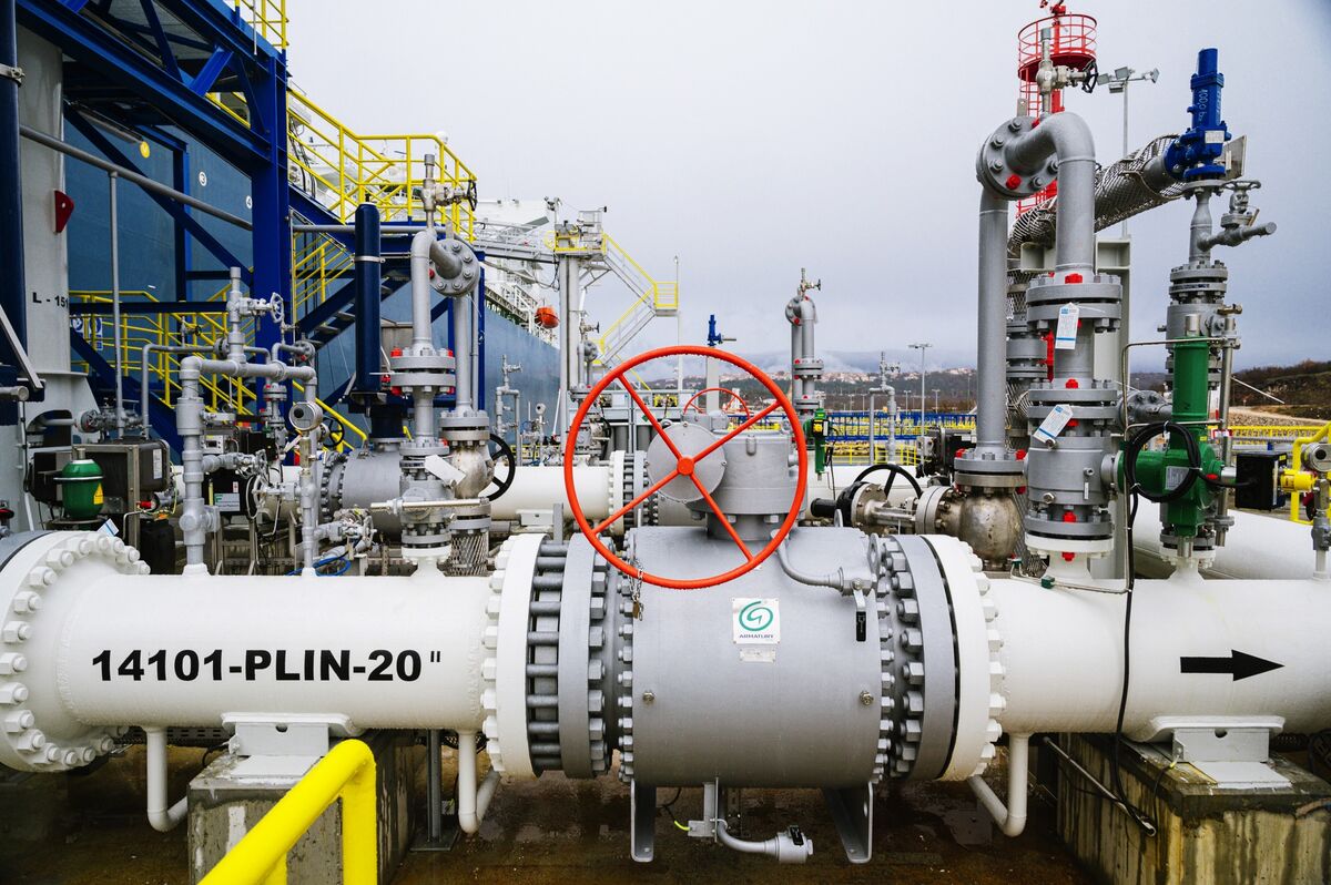 assets.bwbx.io image