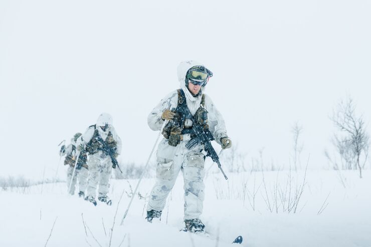 0425_WEEKEND_NORWAYMILITARY