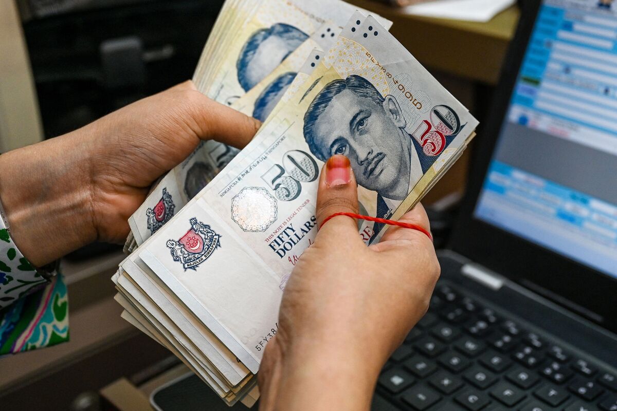 sgd-myr-singapore-dollar-at-all-time-high-against-ringgit-on-policy