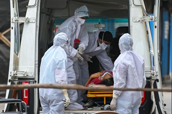 India’s Urban Affluent Hit by Virus Wave After Earlier Dodge