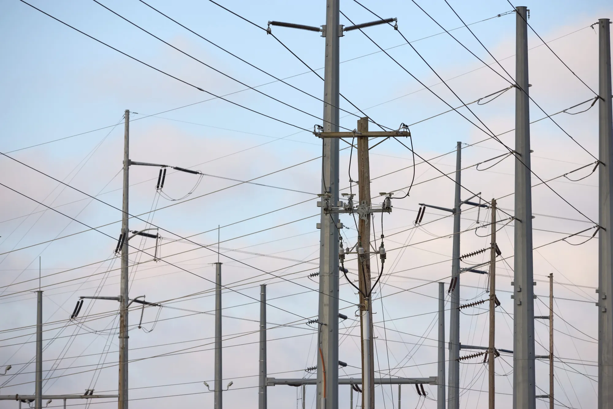 Transmission lines and electricity infrastructure&nbsp;in Hilliard, Ohio.