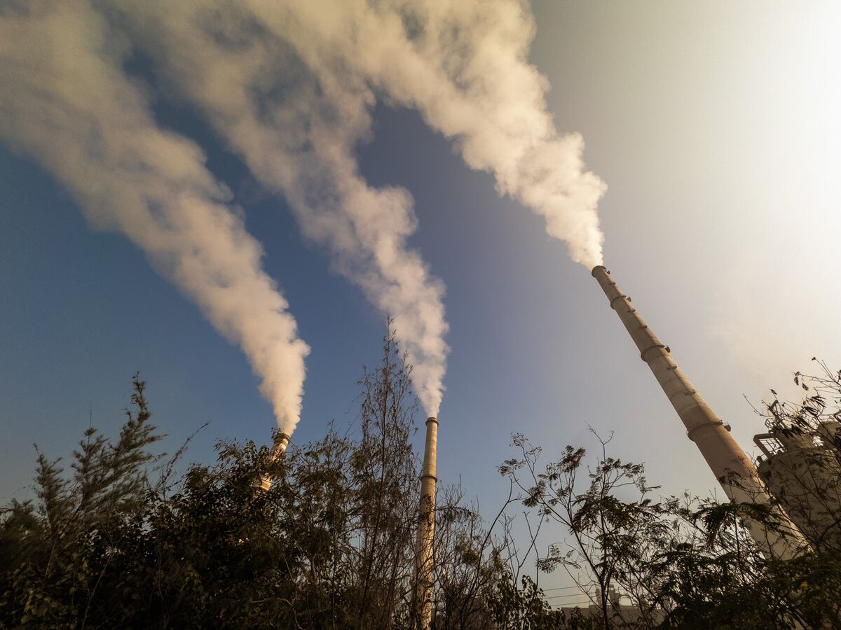 bloomberg.com - Rajesh Kumar Singh - India Burns Through Coal Stockpiles in Rush to Ease Power Gap