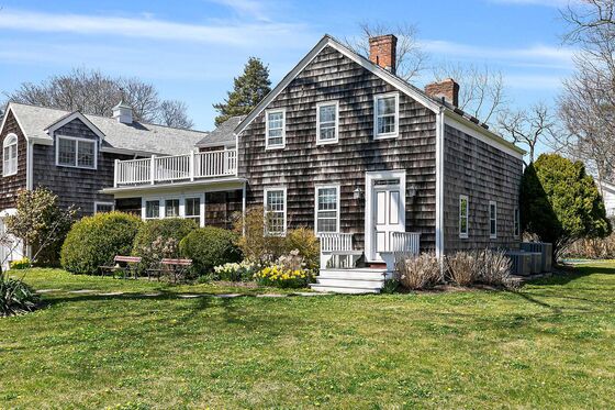 Frenzied Demand Is Luring Hamptons Sellers in Boom-Time Market