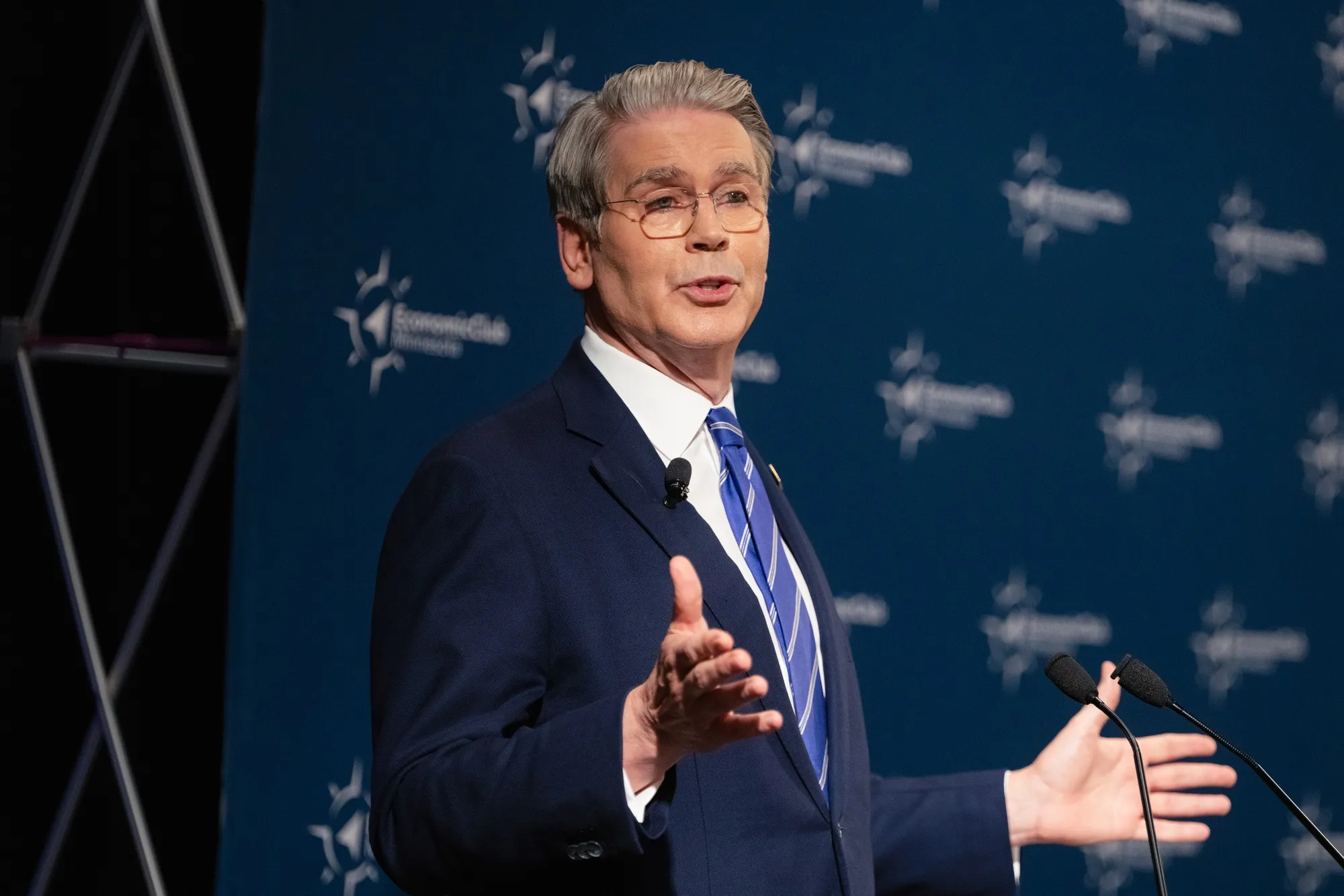 ベッセント米財務長官