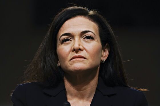 Facebook CEO Says He Hopes to Work With Sandberg for ‘Decades’