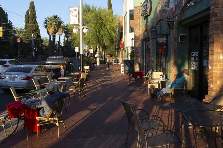 Arizona Reopens Restaurants For Dine-In Service
