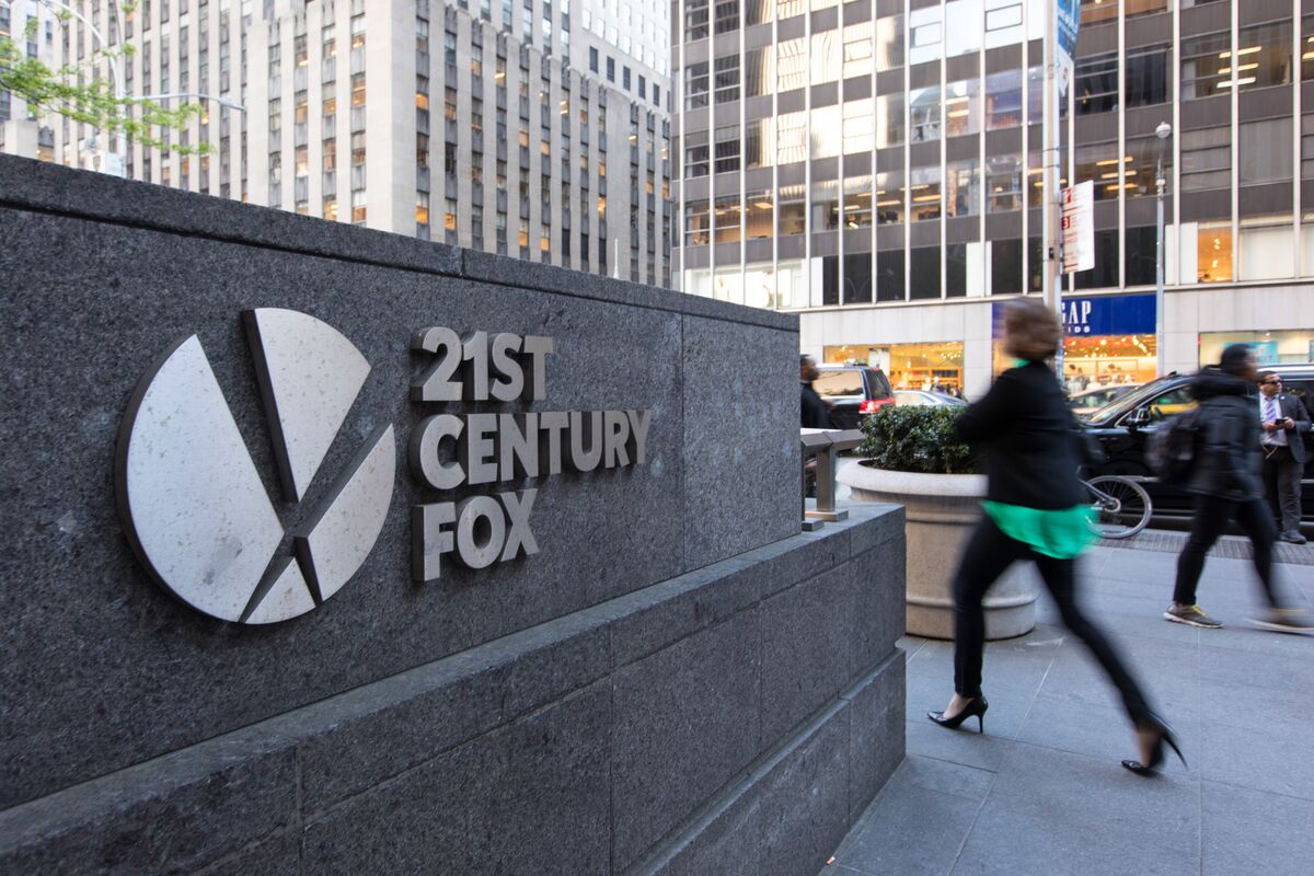 Fox Must Defend Bias Suit As Judge Slams `Boorish' Narrative - Bloomberg