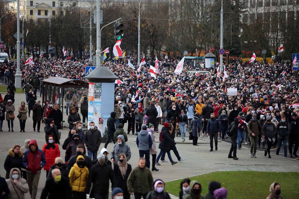 Belarus Protests Continue As New Interior Minister Takes Over Bloomberg