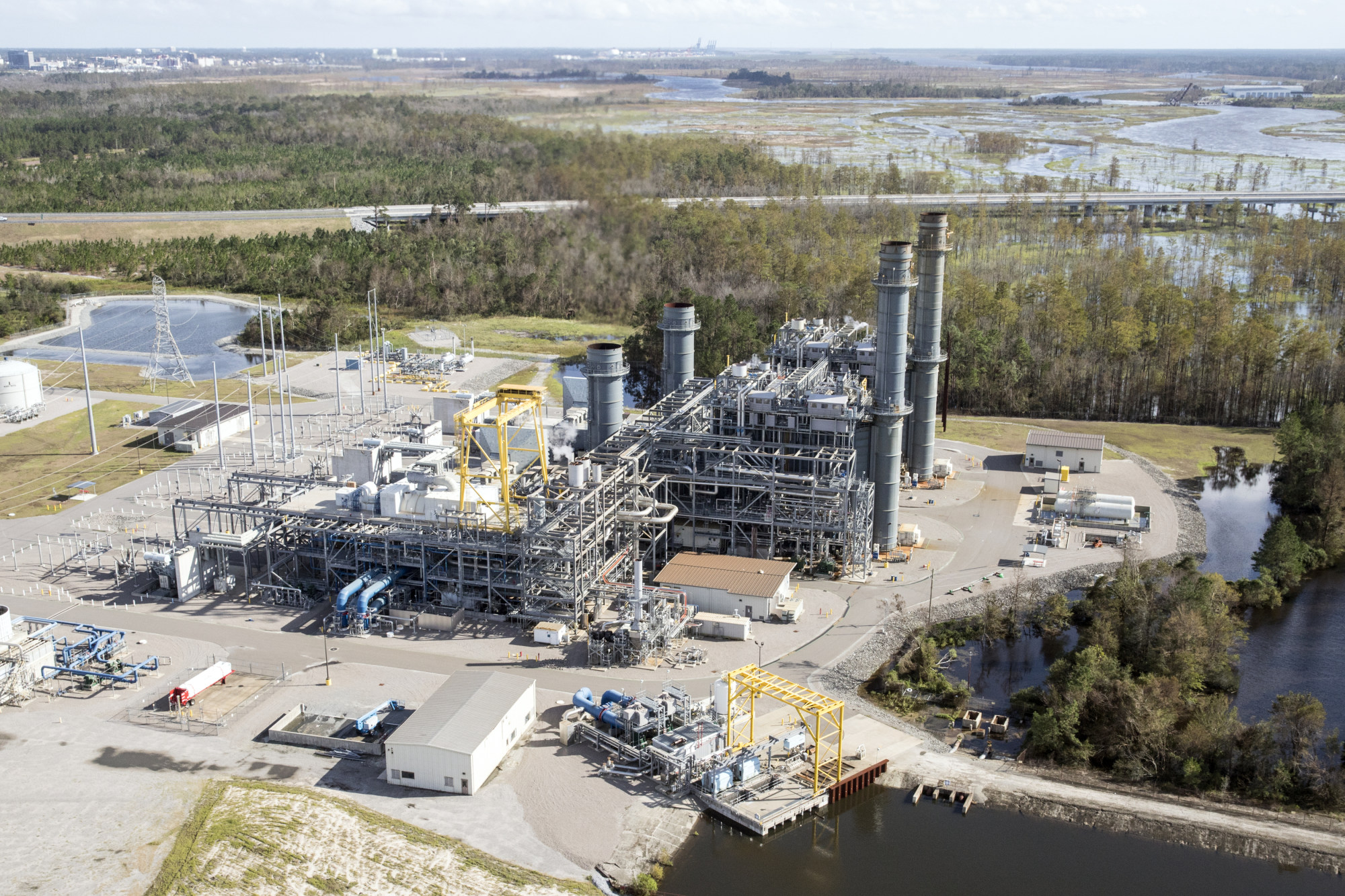 North Carolina, Environmentalists at Odds Over Duke Coal Spill Bloomberg