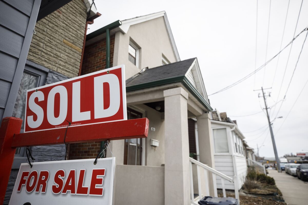 Mortgage Lenders’ Results Show ‘Pockets of Concern’ in Canada