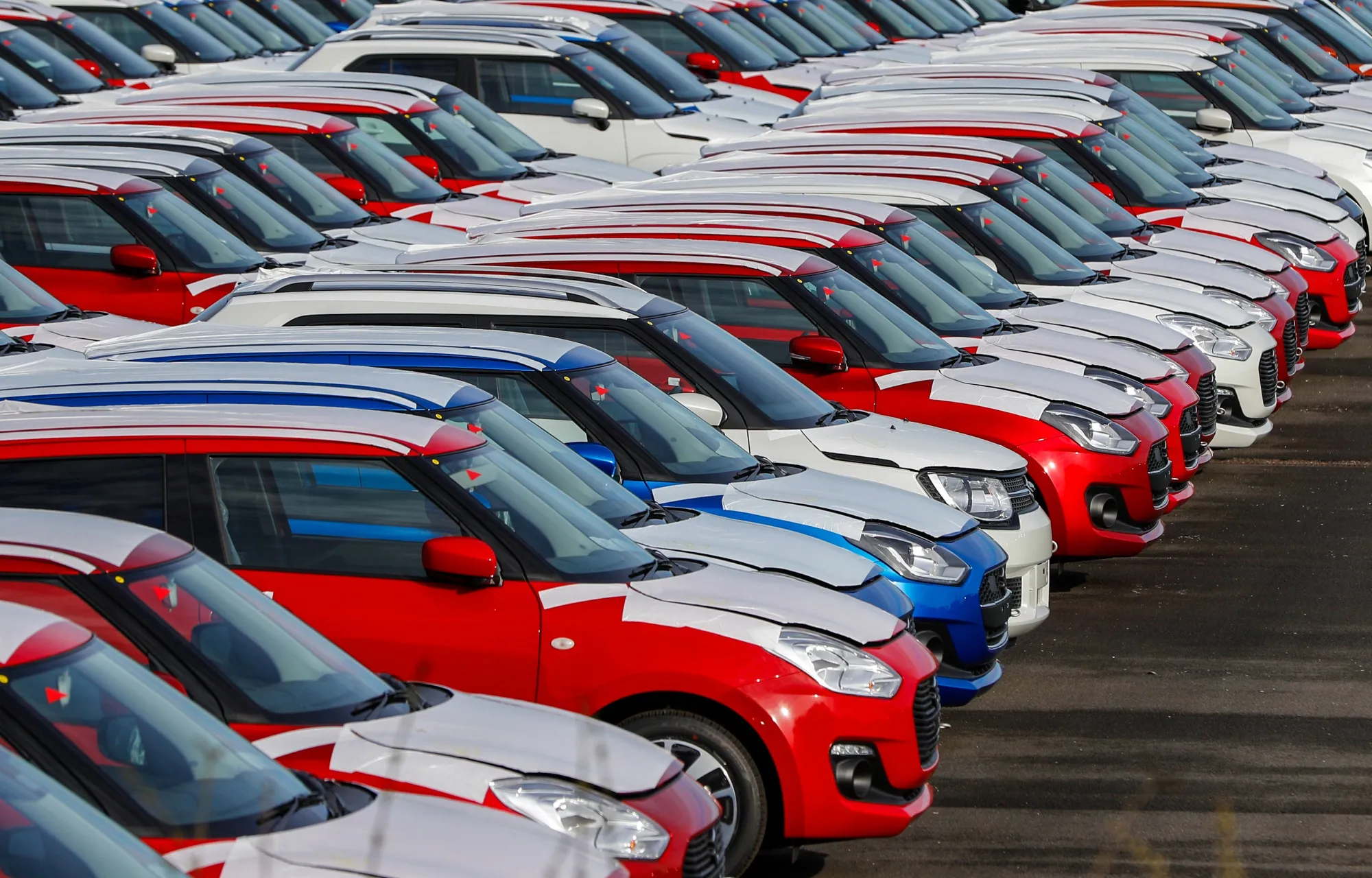 Carmakers Face Perfect Storm in Europe With Added Brexit Chill