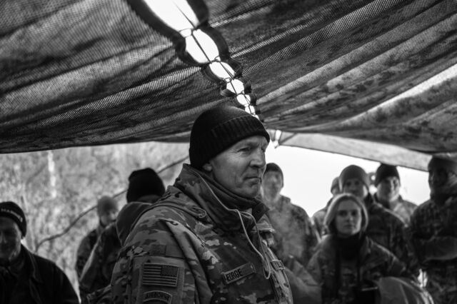 Army Chief of Staff Gen. Randy George speaks with soldiers from the 11th Airborne Divisionduring Joint Pacific Multinational Readiness (JPMRC) exercise in Alasak.