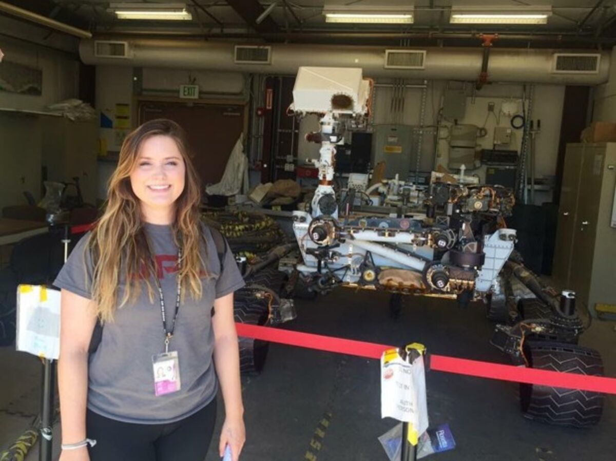 At NASA's Jet Propulsion Lab, Women and Minorities Become Rocket Scientists  - Bloomberg