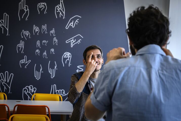 FRANCE-TECHNOLOGY-COMPUTER-EDUCATION-DISABILITY