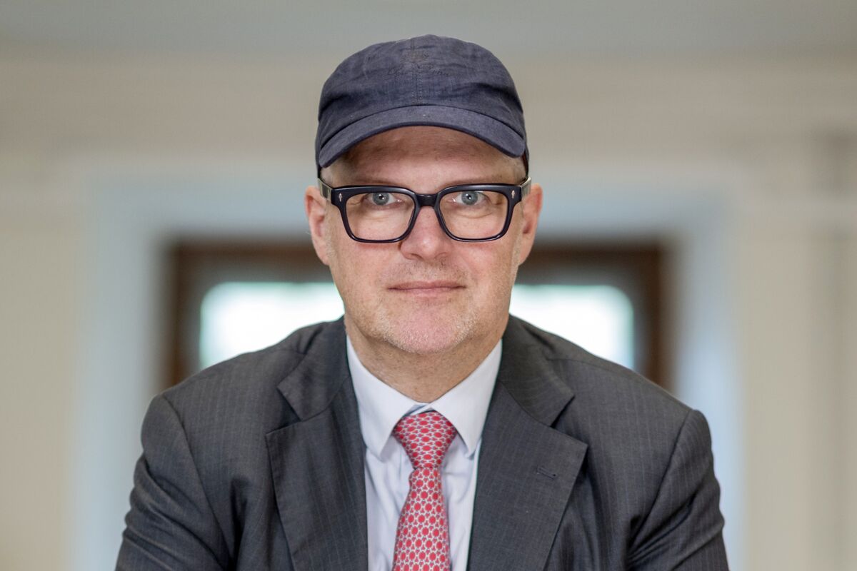 bloomberg.com - Levin Stamm - Buffett's Zurich Acolyte Says Odds of Beating Market Keep Fading