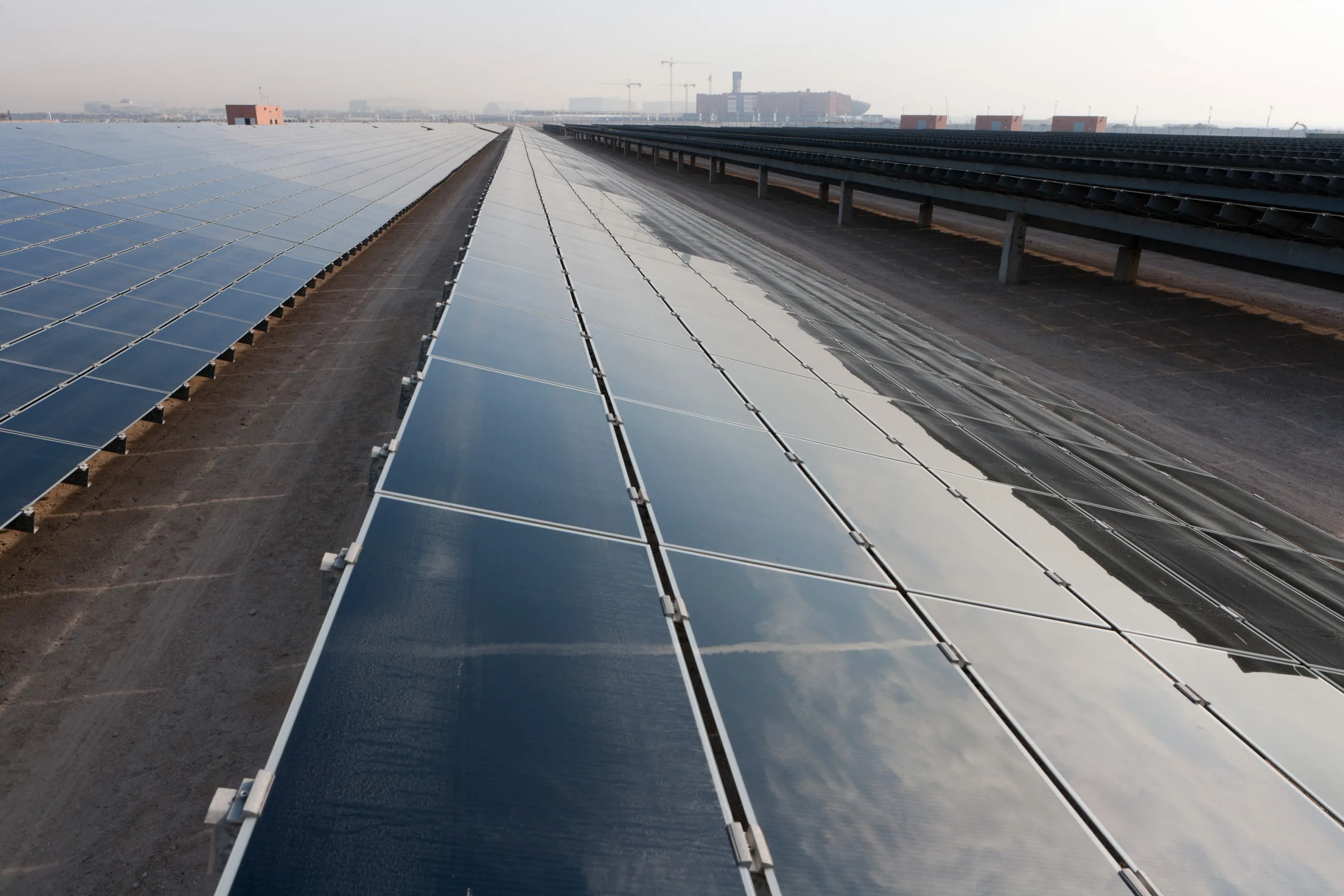 Super-sized solar projects have become increasingly common as developers can use the size to drive down costs.