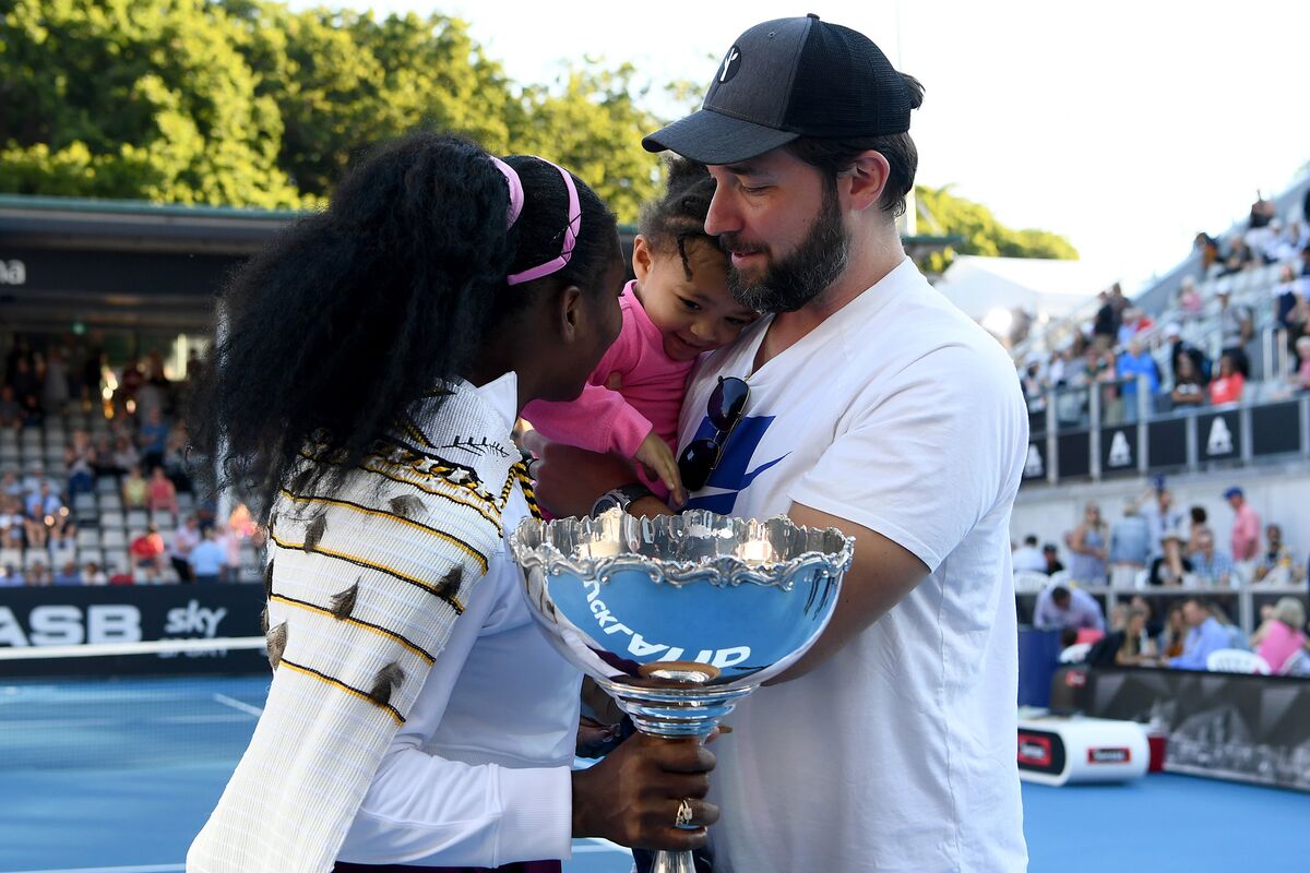 Reddit S Alexis Ohanian Leaves Board Urges Black Replacement Bloomberg