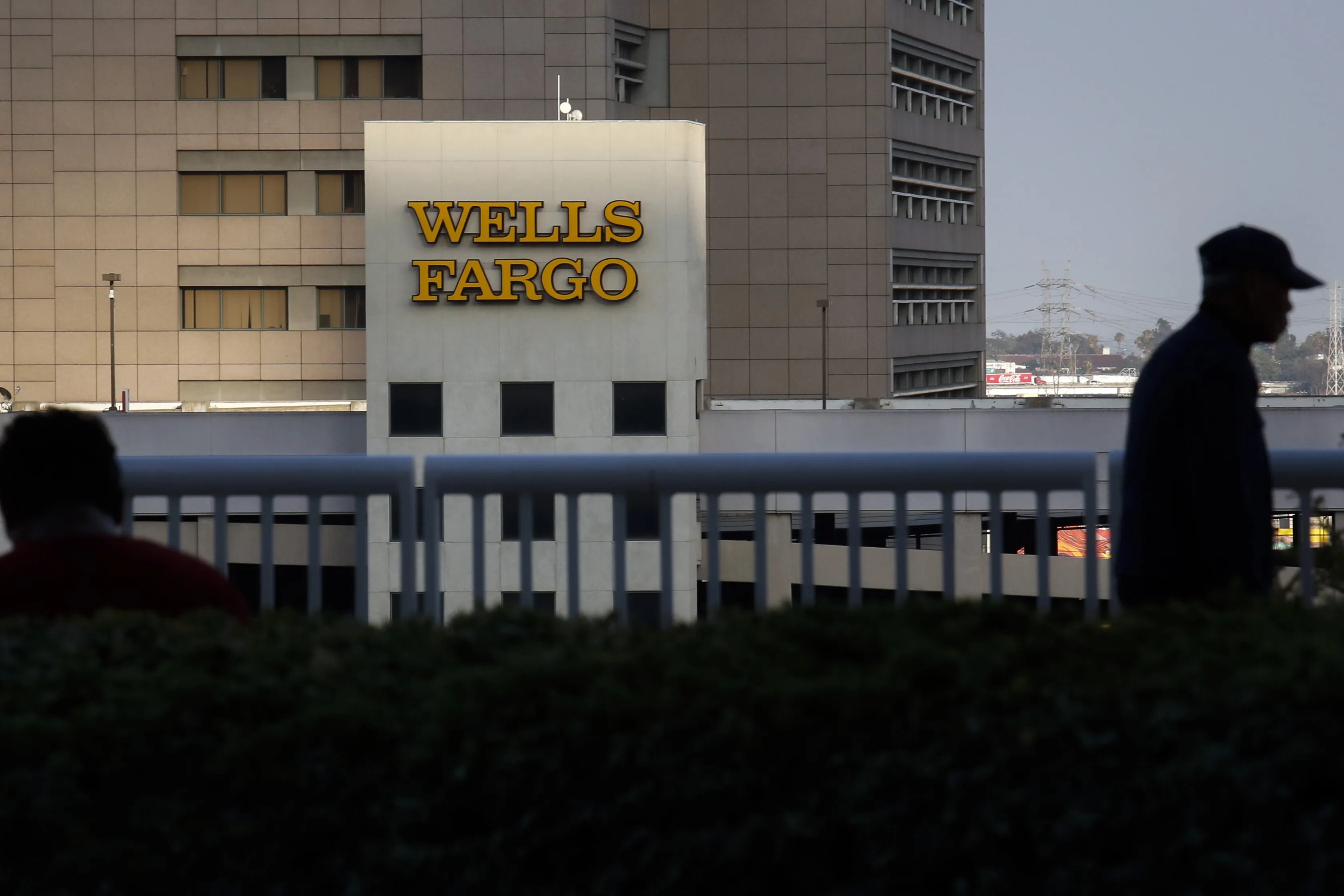 米ウェルズＦ、銀行時価総額で世界一から転落―ＪＰモルガンが奪還 - Bloomberg