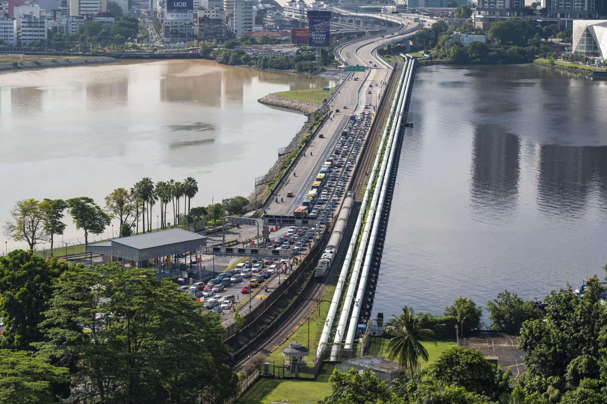 The traffic from Malaysia to Singapore on the Johor–Singapore Causeway.