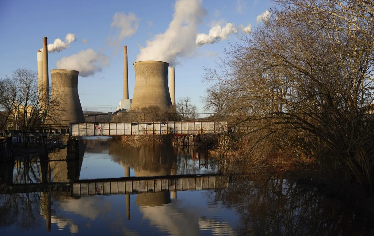 A coal-fired power plant in Poca, West Virginia.