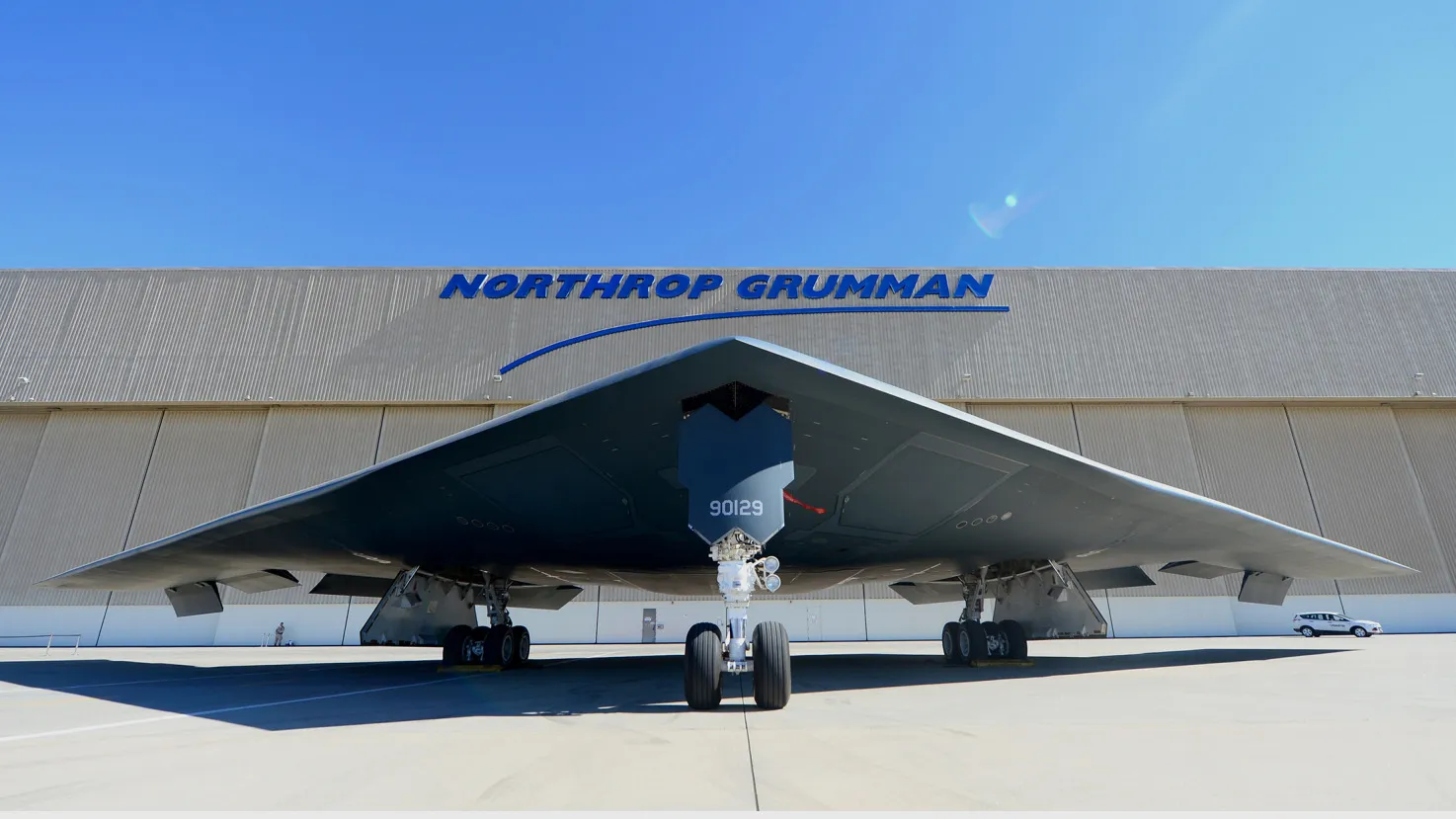 Bidders Submit Designs for New U.S. Air Force Bomber - Bloomberg