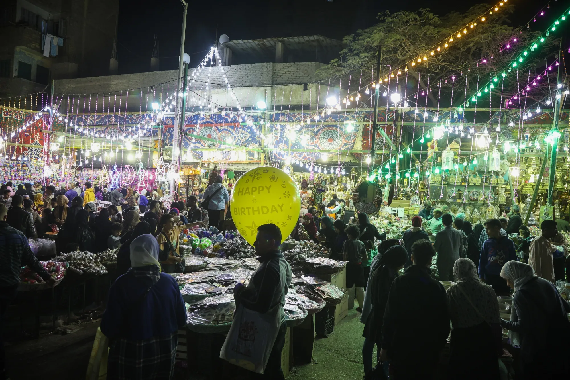 Shoppers at the Sayyida Zeinab market ahead of Ramadan in Cairo.&nbsp;