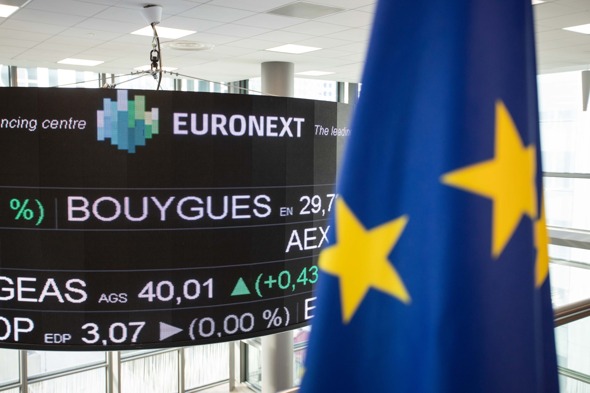 European Stock Exchanges Shrug Off Brexit Deal Rejection