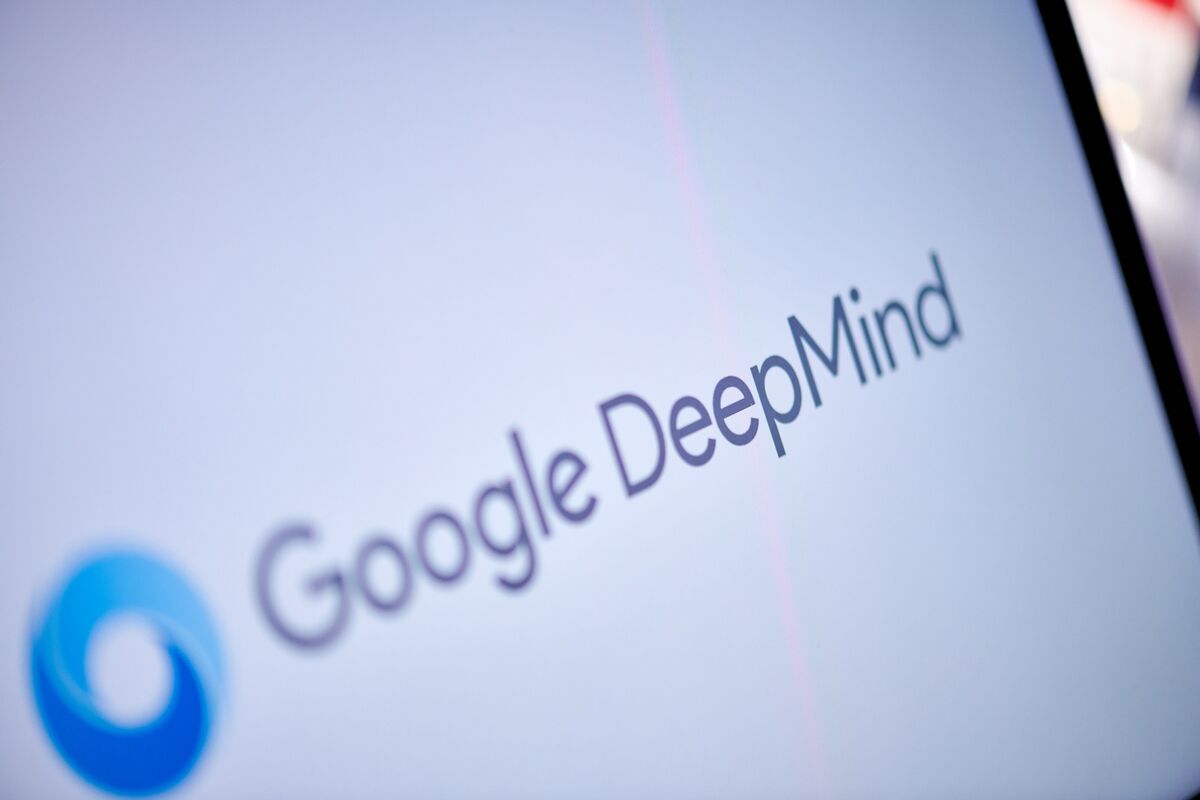 Google AI Faces Feature Is Returning Soon, DeepMind Chief Says - Bloomberg
