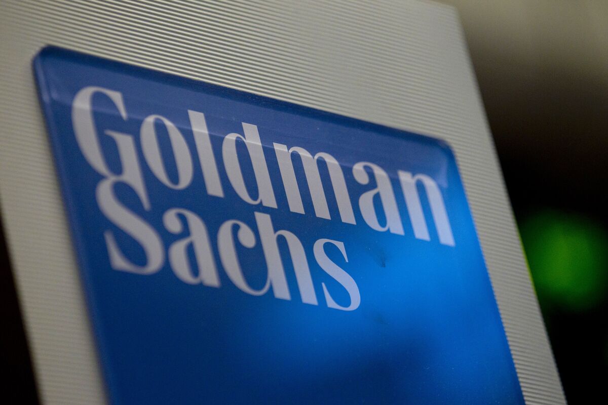 Vista Taps Goldman to Bundle Fund Stakes in $1 Billion Deal