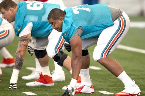 Can Jonathan Martin Sue the Miami Dolphins for Bullying?
