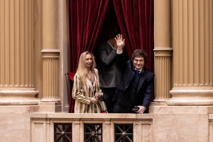 Argentina's New Congress Swears In