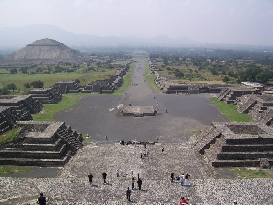 Productivity was greater in large ancient cities, just as it is in dense urban areas today (above, ruins in Teotihuacan).