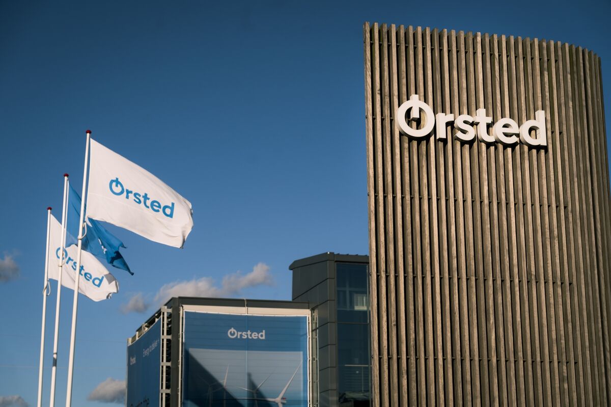 Orsted Investors Approve Rights Issue After Profit Warning