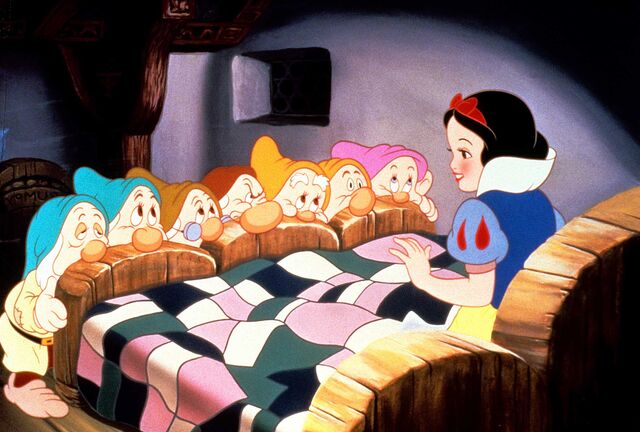 <em>Snow White and the Seven Dwarfs</em> (1937)